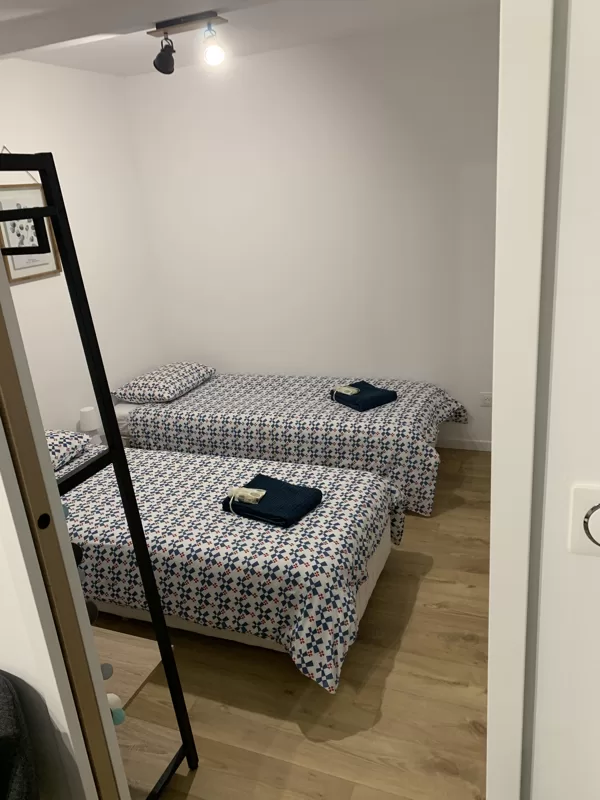Chambre 2 avec  2 lits 80 x 200 (ou 1 lit 160 x 200)